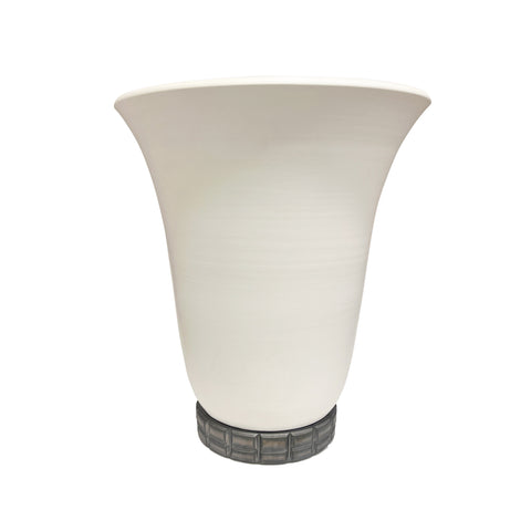 Gardner Uplight in Matte White with Matte Bronze