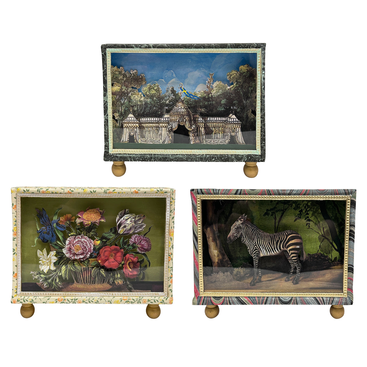 Diorama Cartonnage Letter Holder