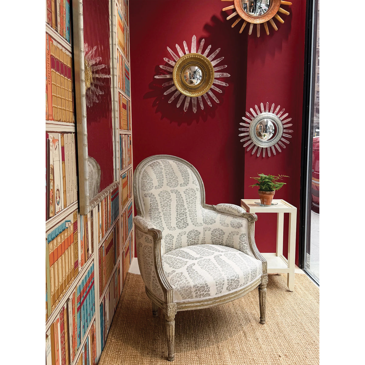 French Louis XVI Painted Bergere