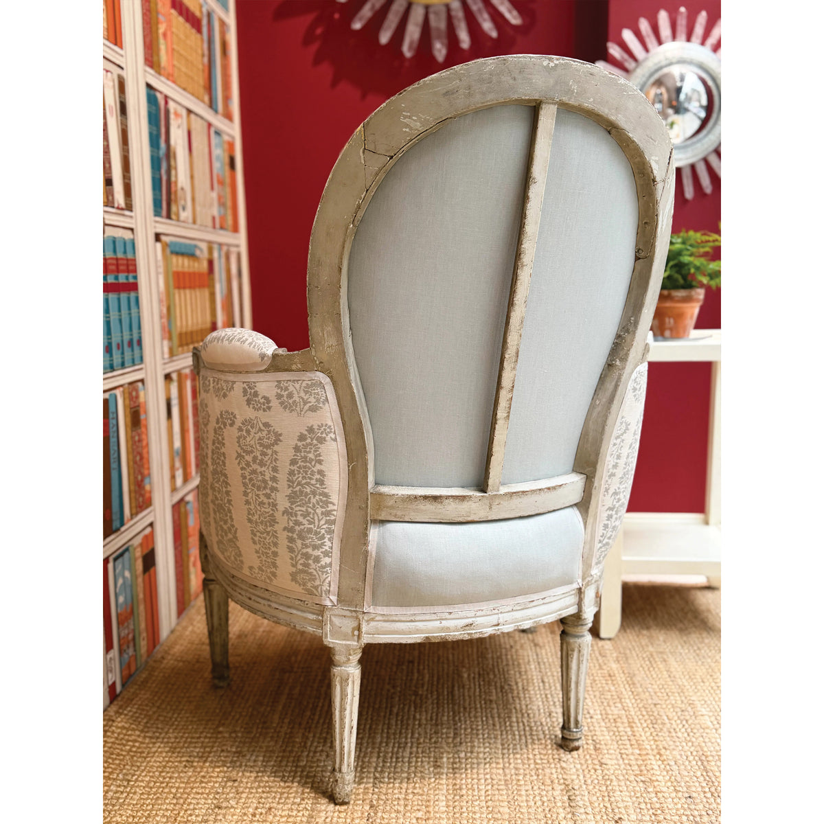French Louis XVI Painted Bergere