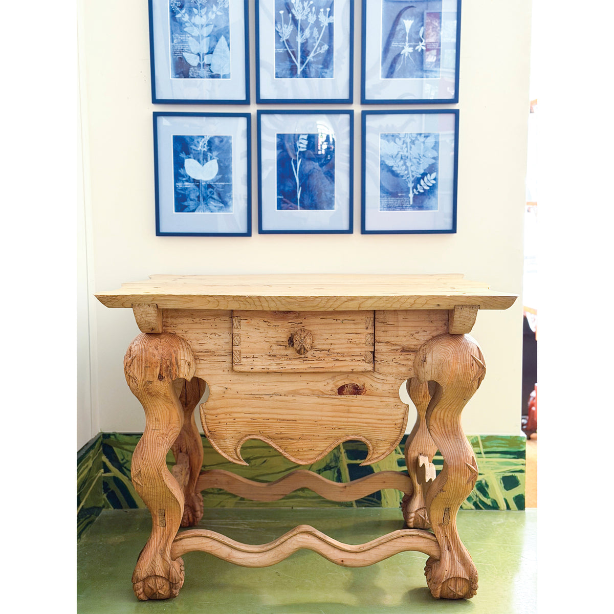 Rosario Table