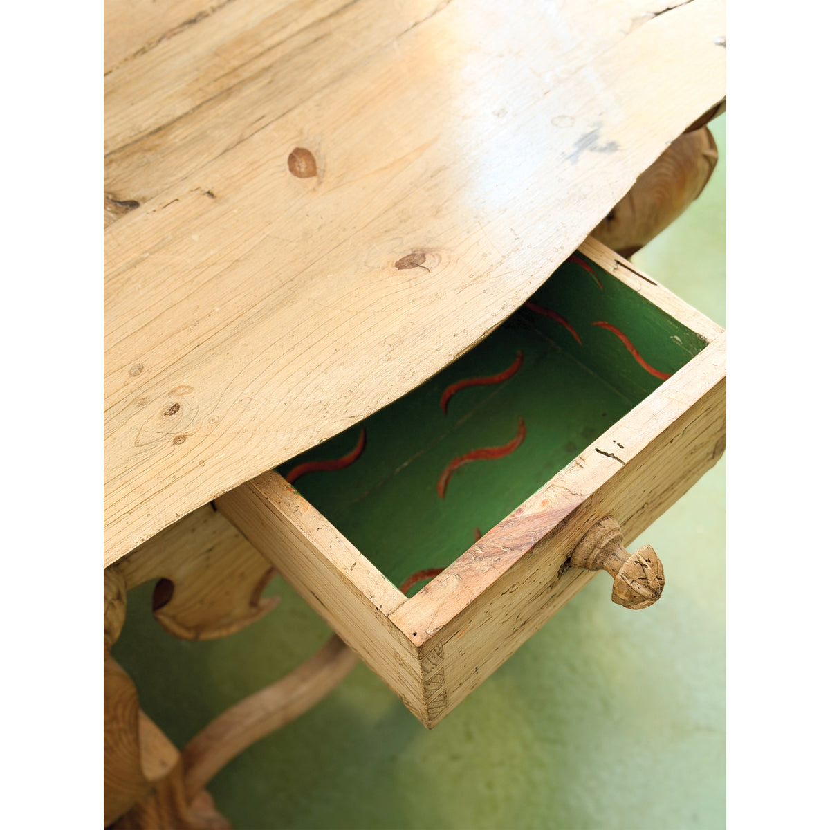 Rosario Table