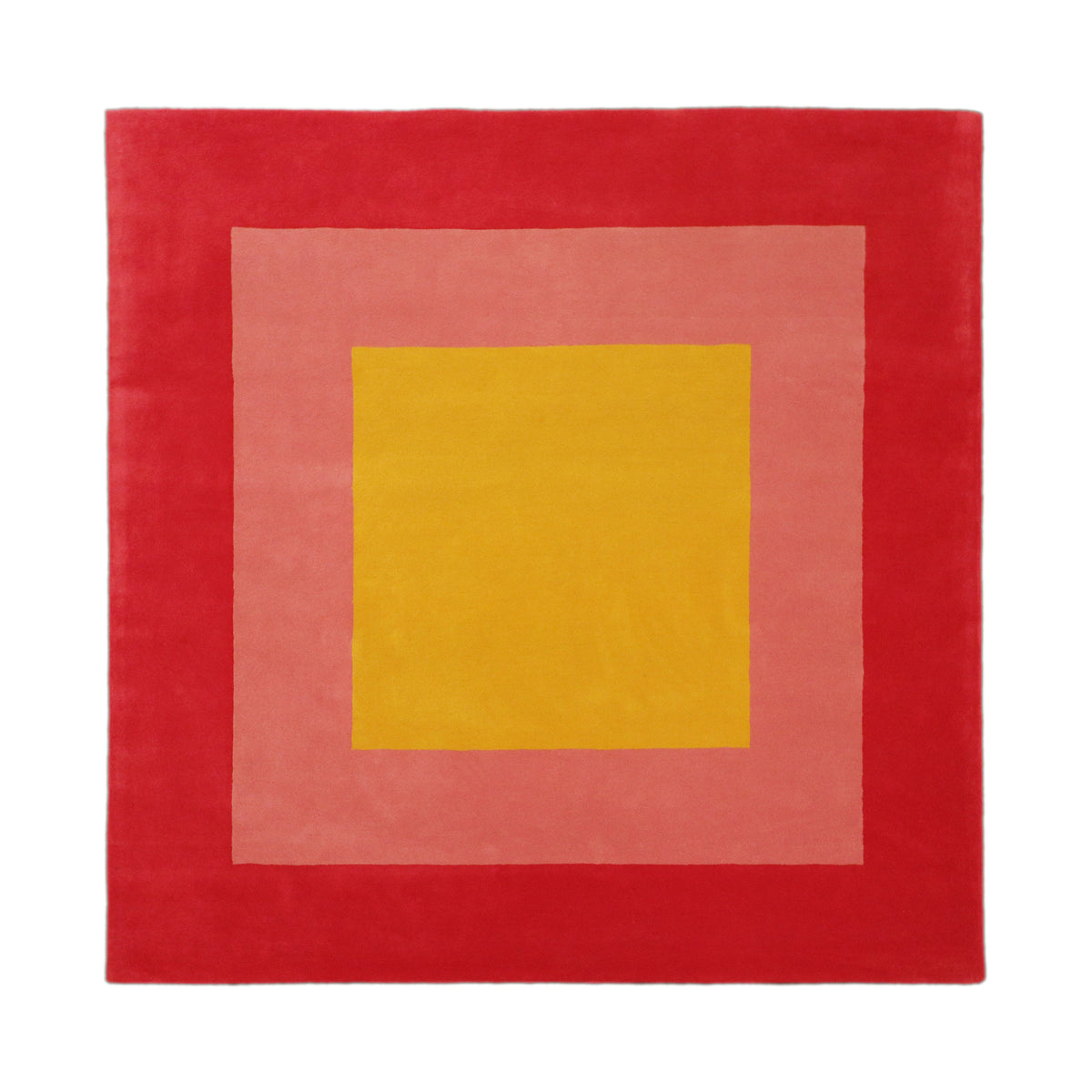 Centered Rug in Summer