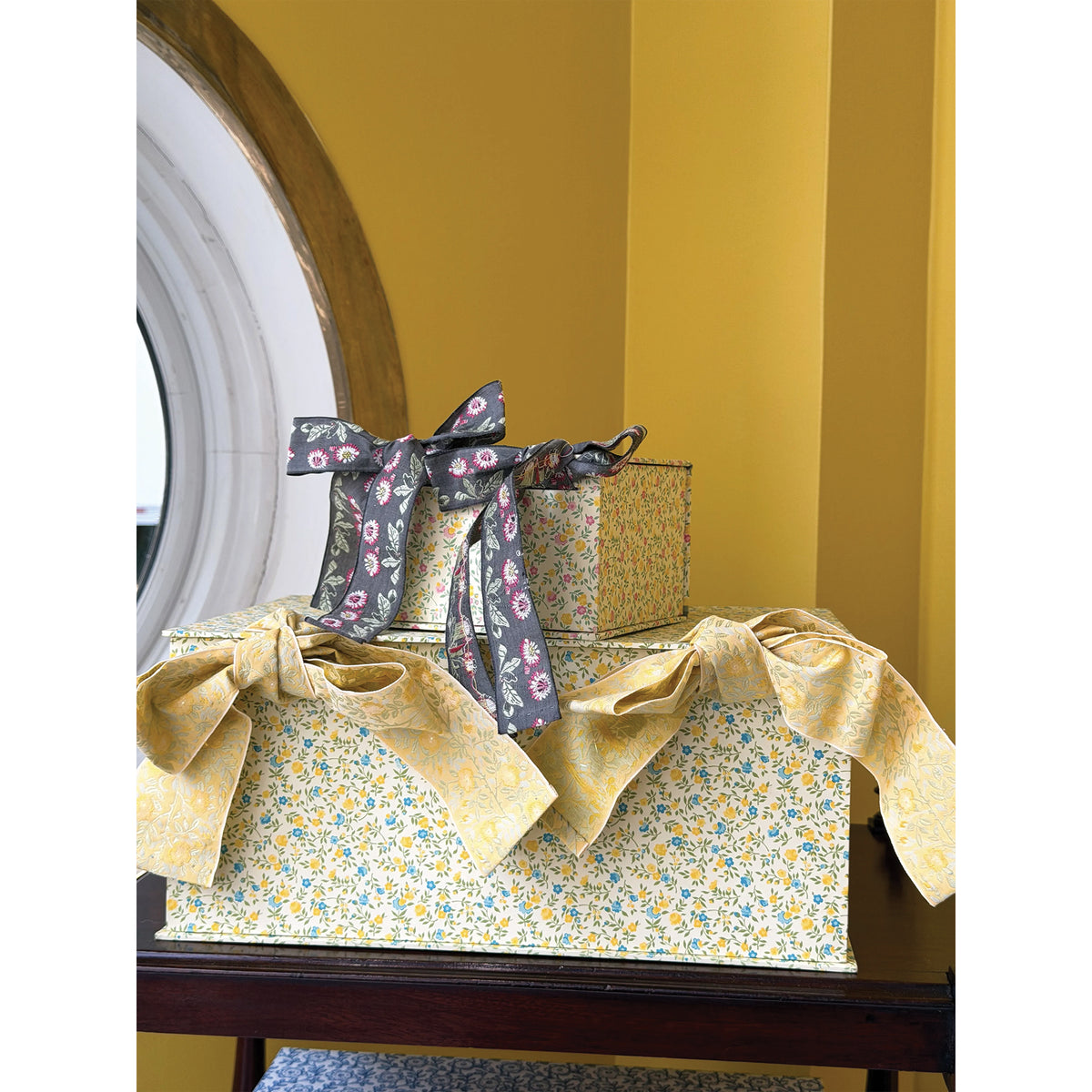 Small Paper-Covered Ribbon Tie Box