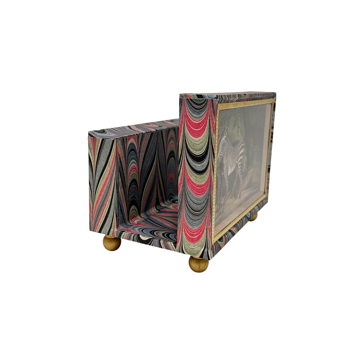 Diorama Cartonnage Letter Holder