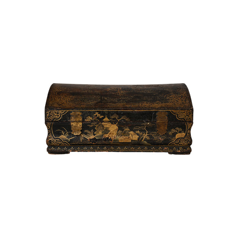 19th Century Chinese Export Lacquer Box with Domed Lid